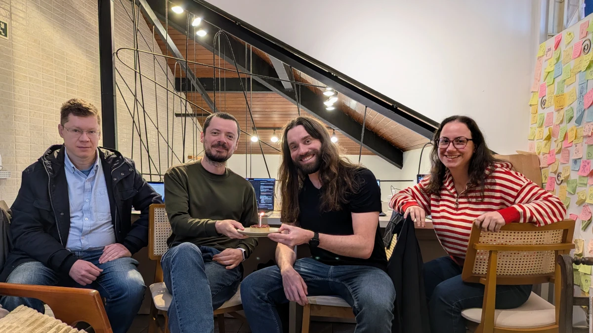 Site com Café (Homebrew Website Club Curitiba): Meeting #13
